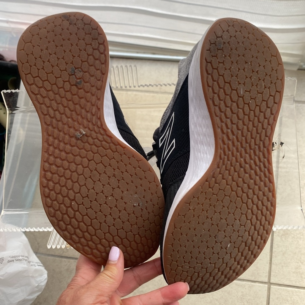 New Balance sneakers - Picture 9 of 11